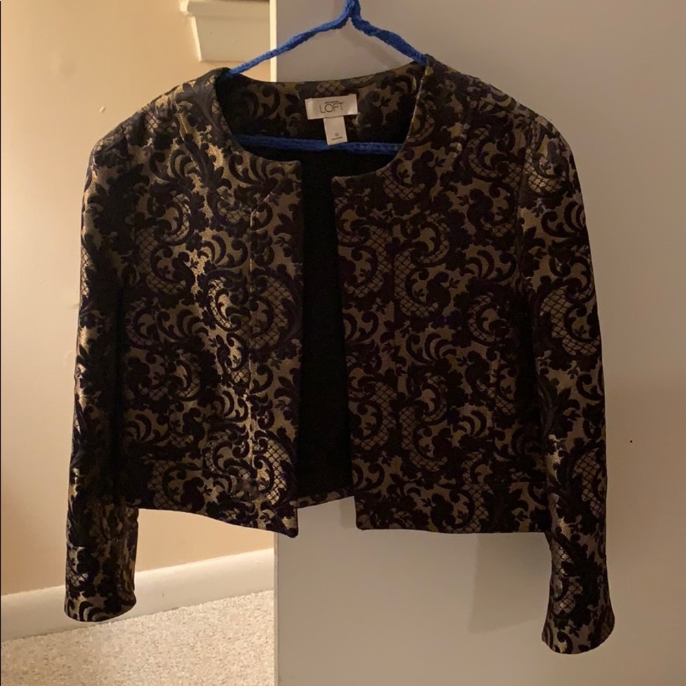 Ann Taylor loft short gold and black jacket